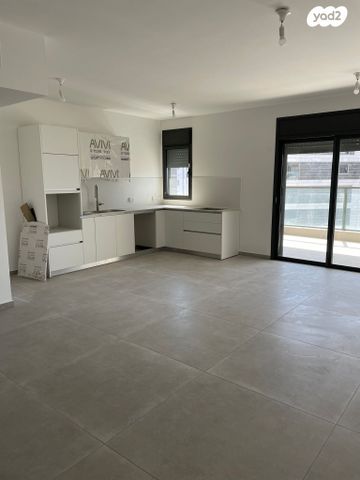 אמנון ליפקין שחק 2