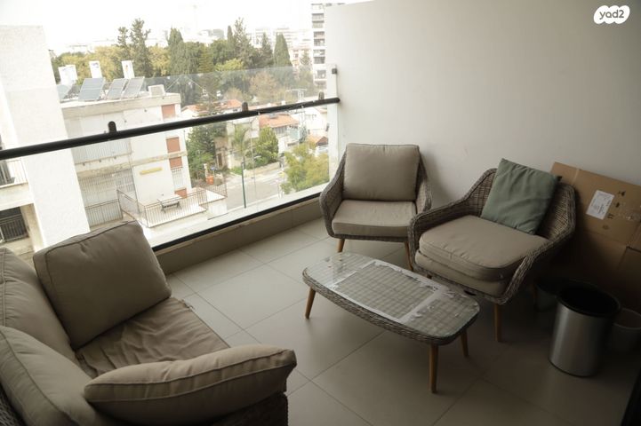 דירה, הרא"ה 258, אזור הבילויים, רמת גן