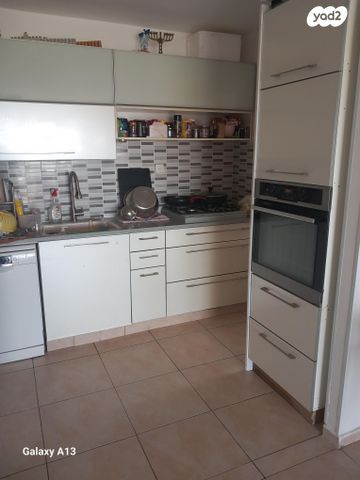 דירה, מפרץ שלמה 31, קרית שרת מערב, חולון