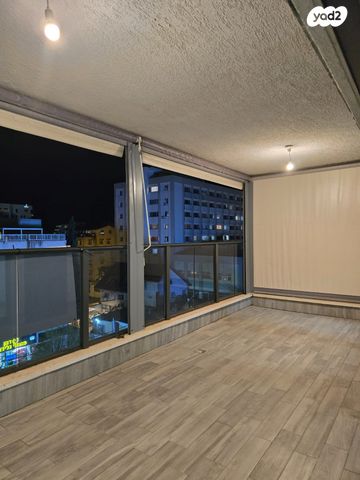 דירה, וייצמן, עיר, מרכז העיר, נהריה