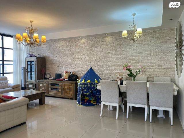 דירה, חביבה רייק, קרית שרת מזרח, חולון