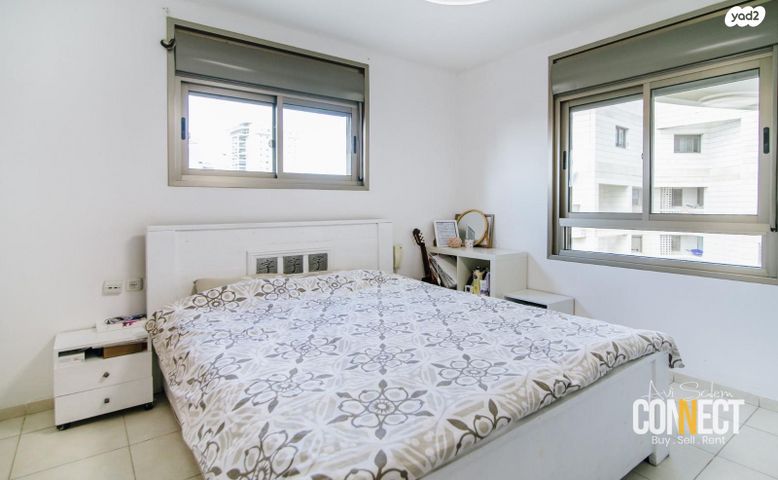 דירה, משה סנה, הדר המושבות החדשה / אם המושבות החדשה, פתח תקווה