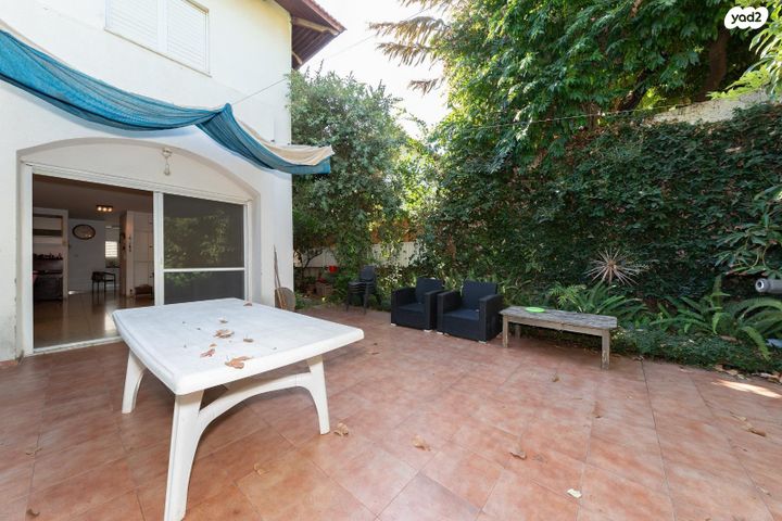 דו משפחתי, הכוהנים, הוד השרון