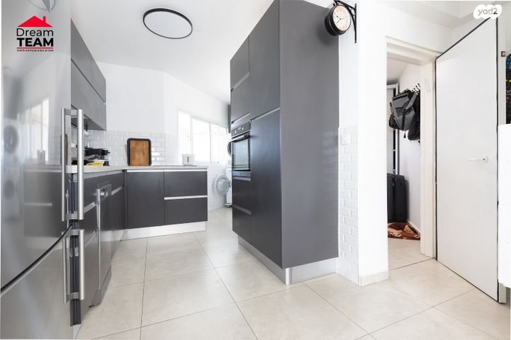 דירה, חנה ומיכאל לוין, רביבים, גני ראשון, ראשון לציון