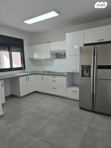 דירה, וייצמן, עיר, מרכז העיר, נהריה