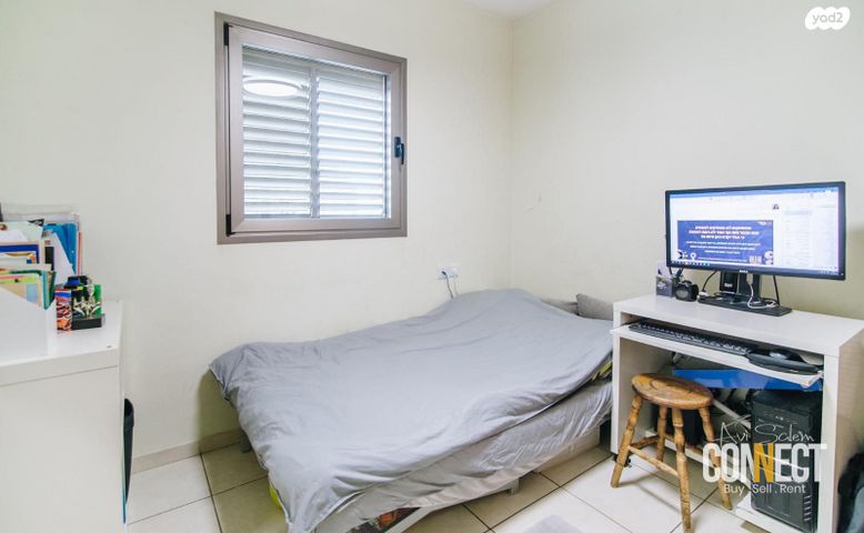 דירה, משה סנה, הדר המושבות החדשה / אם המושבות החדשה, פתח תקווה