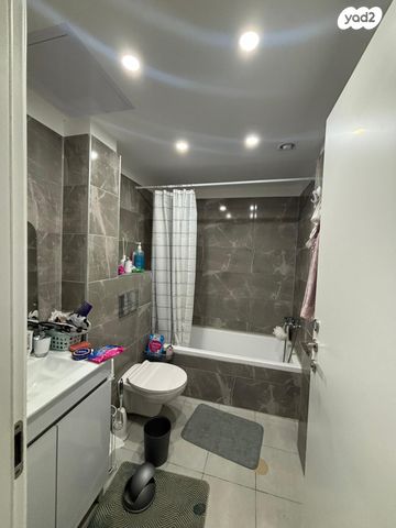 דירה, שדרות אריה תגר 19, ברנע, אשקלון