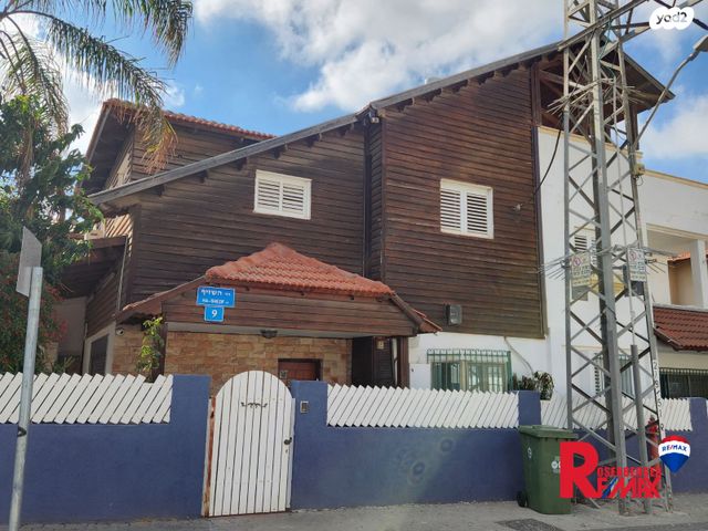 בית פרטי/ קוטג', השזיף 9, שיכוני המזרח, ראשון לציון