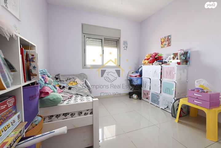 דירה, שדרות בן צבי, אגמים, נתניה