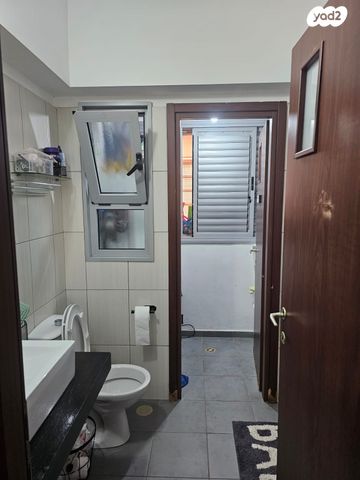 דירה, שדרות האלונים 5, פארק המושבה, באר יעקב