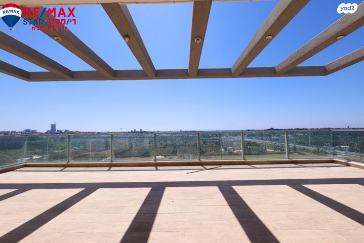 גג/ פנטהאוז, דליה רביקוביץ 9, הרצליה