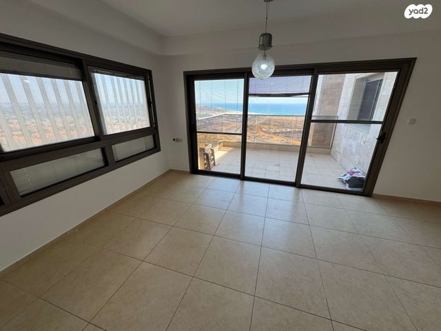 דירה, אהוד מנור, עיר ימים, נתניה