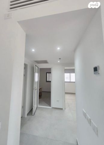 דירה, דרך ארץ, עיר היין, אשקלון