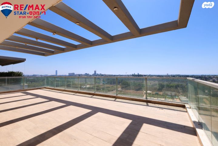 גג/ פנטהאוז, דליה רביקוביץ 9, הרצליה