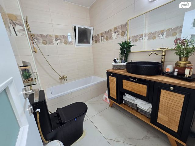 דירה, דקר, גני יער, לוד