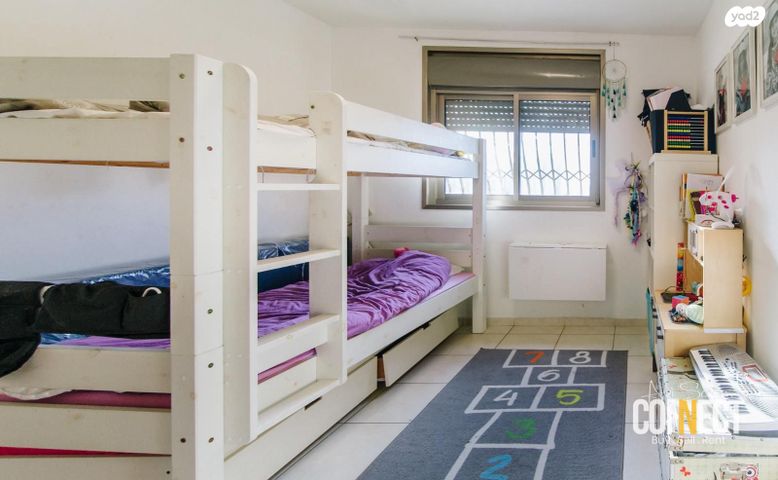 דירה, משה סנה, הדר המושבות החדשה / אם המושבות החדשה, פתח תקווה