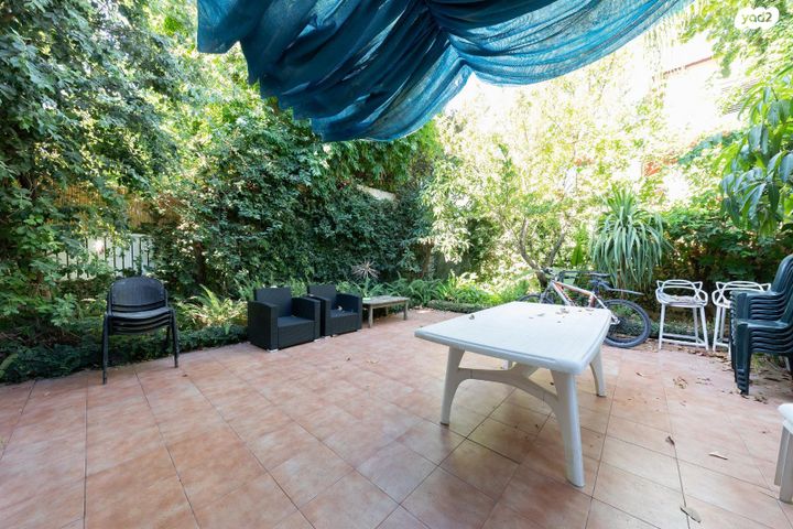 דו משפחתי, הכוהנים, הוד השרון