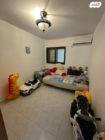 דירה, גיורא יוספטל, טירת כרמל