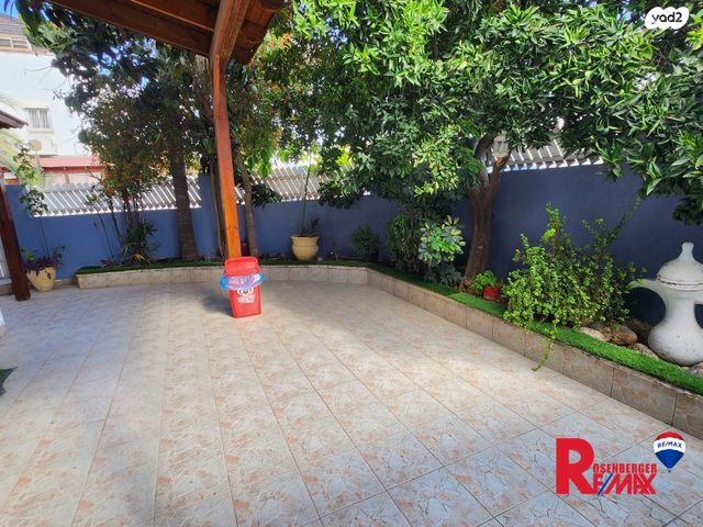 בית פרטי/ קוטג', השזיף 9, שיכוני המזרח, ראשון לציון