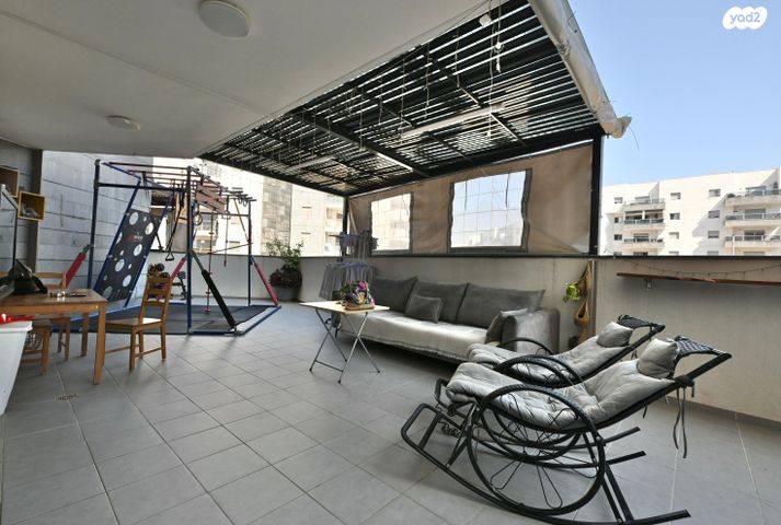 שרה אהרונסון 