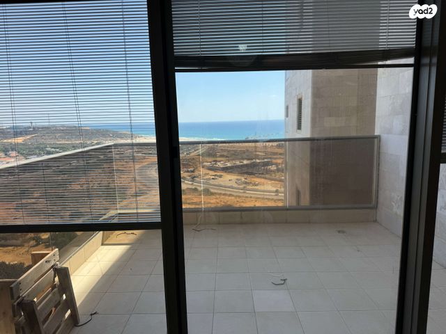 דירה, אהוד מנור, עיר ימים, נתניה