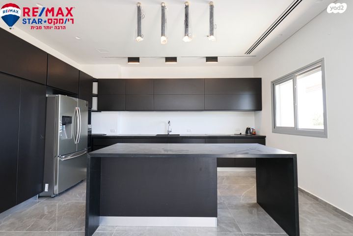 גג/ פנטהאוז, דליה רביקוביץ 9, הרצליה