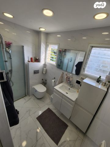 דירה, הרב רובינשטיין 47, תל אביב יפו