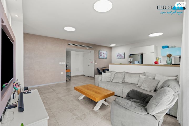 דירה, שרה אמנו, מוריה, מודיעין מכבים רעות