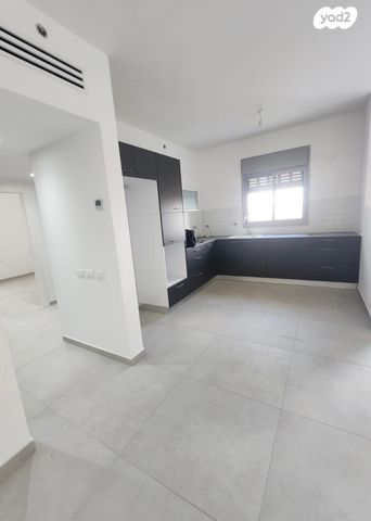 דירה, דרך ארץ, עיר היין, אשקלון