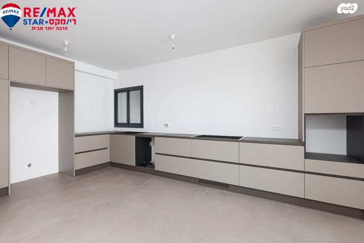 דירה, בר כוכבא, הרצליה