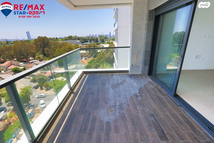 דירה, בר כוכבא, הרצליה