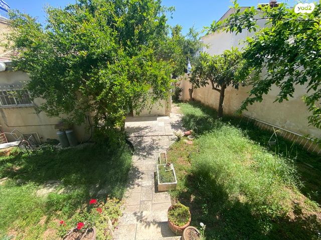 דו משפחתי, עקיבא אטינגר, קרית היובל, ירושלים