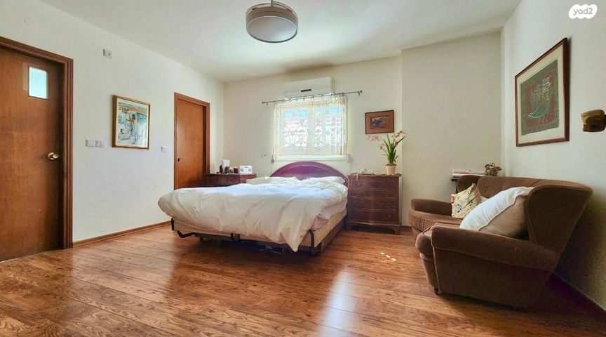 בית פרטי/ קוטג', יקותיאל אדם, ותיקים, כפר סבא