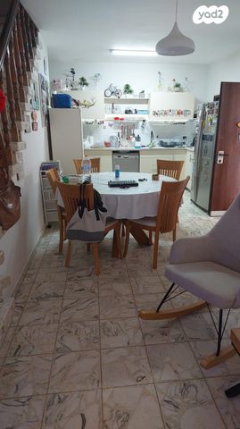 דופלקס, חיים נחמן ביאליק, השכונה הוותיקה, גבעת שמואל