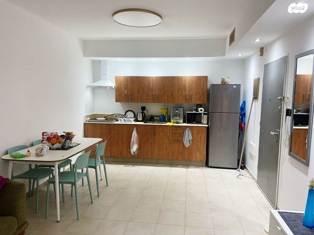 דירה, כנפי נשרים, קרית בורוכוב, רמת גן