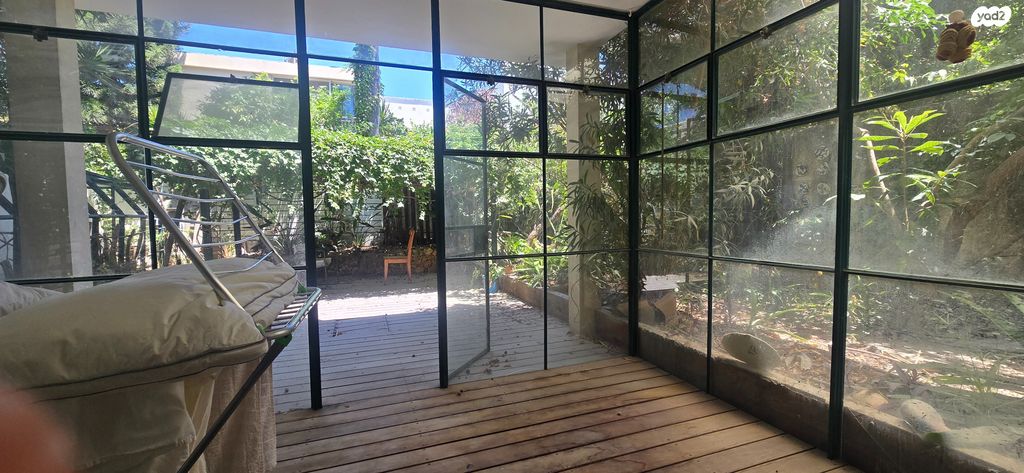 דירת גן, עצמון, גולן, רמת השרון