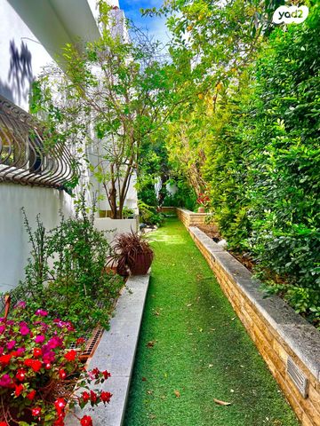 בית פרטי/ קוטג', יקותיאל אדם, ותיקים, כפר סבא