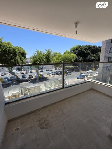 דירה, נתן אלבז, רובע ו', אשדוד