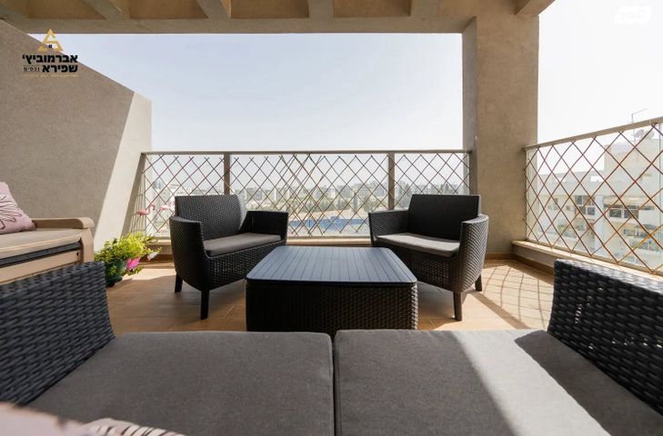 דירה, חטיבת הנח"ל 11, הפארק - צפון ותיק, חדרה