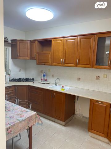 נצח ישראל 16