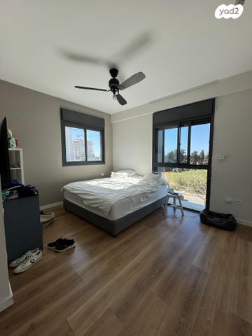 דירה, נווה גן, רמת השרון