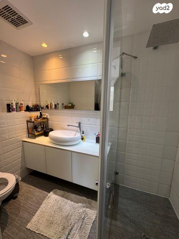 דירה, נווה גן, רמת השרון