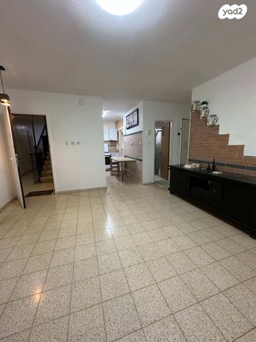 דירה, סלניקין, גני אביב, לוד