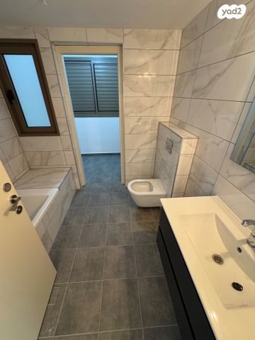 דירה, בורוכוב, צפון מערב מרכז העיר, נתניה