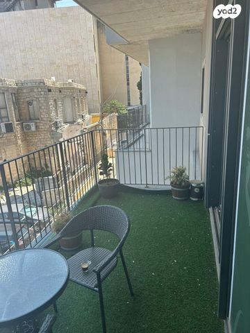 משרדים, אחד העם, הרצליה, חיפה