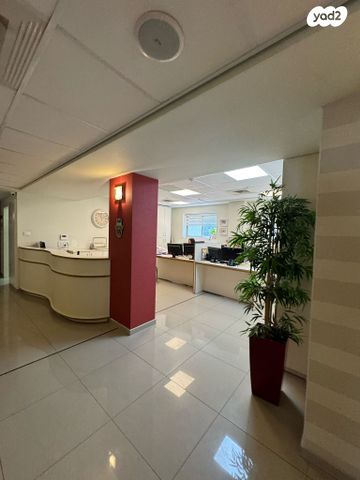 משרדים, יצחק בן צבי, מרכז אזרחי, באר שבע