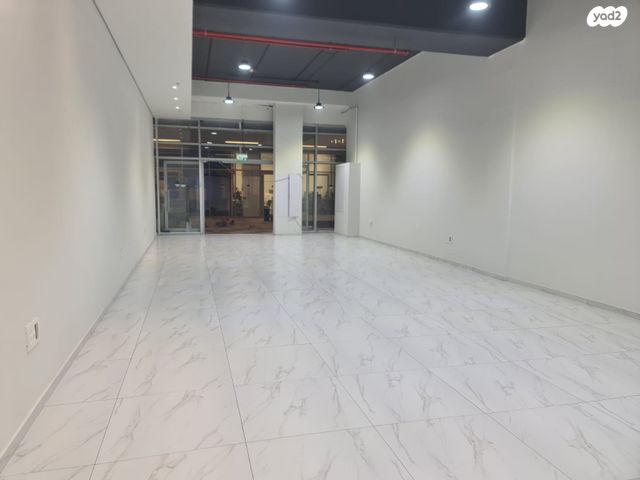 חנויות/ שטח מסחרי, המצודה, אזור תעשיה, אזור