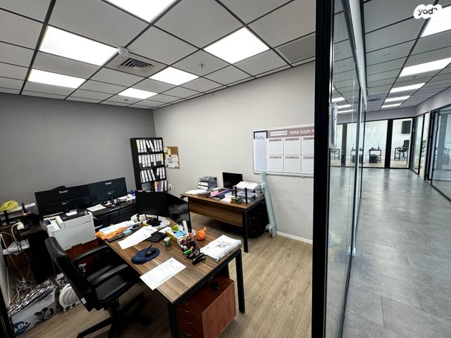 משרדים, משה לוי, מב"ת מערב, אזור תעשייה חדש, ראשון לציון