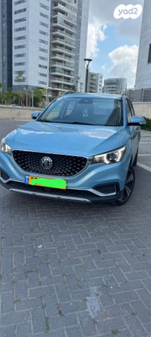 מודעת רכב אם ג'י ZS