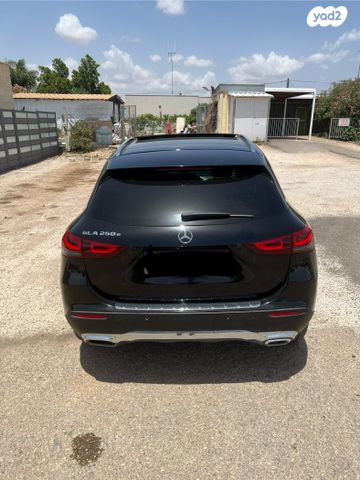 מרצדס-בנץ GLA